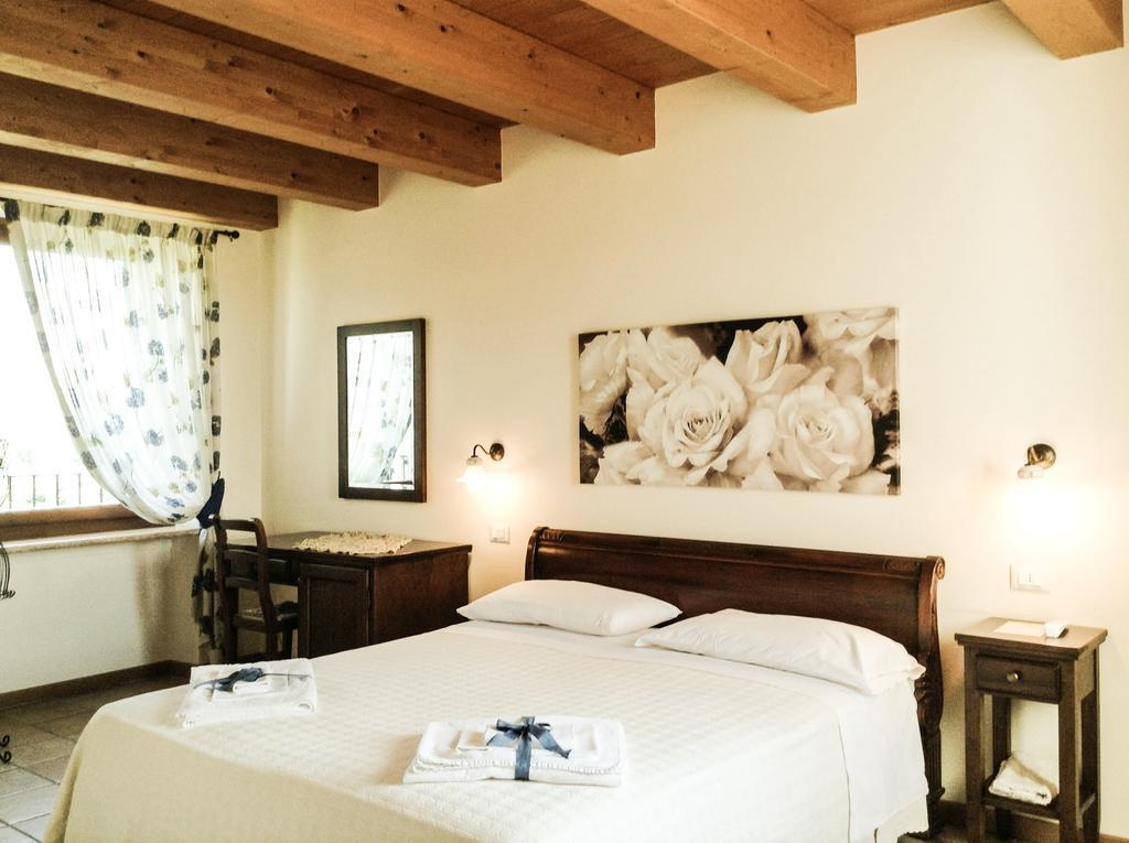 Agriturismo Anna Caterina Hotel Castelnuovo del Garda Camera foto